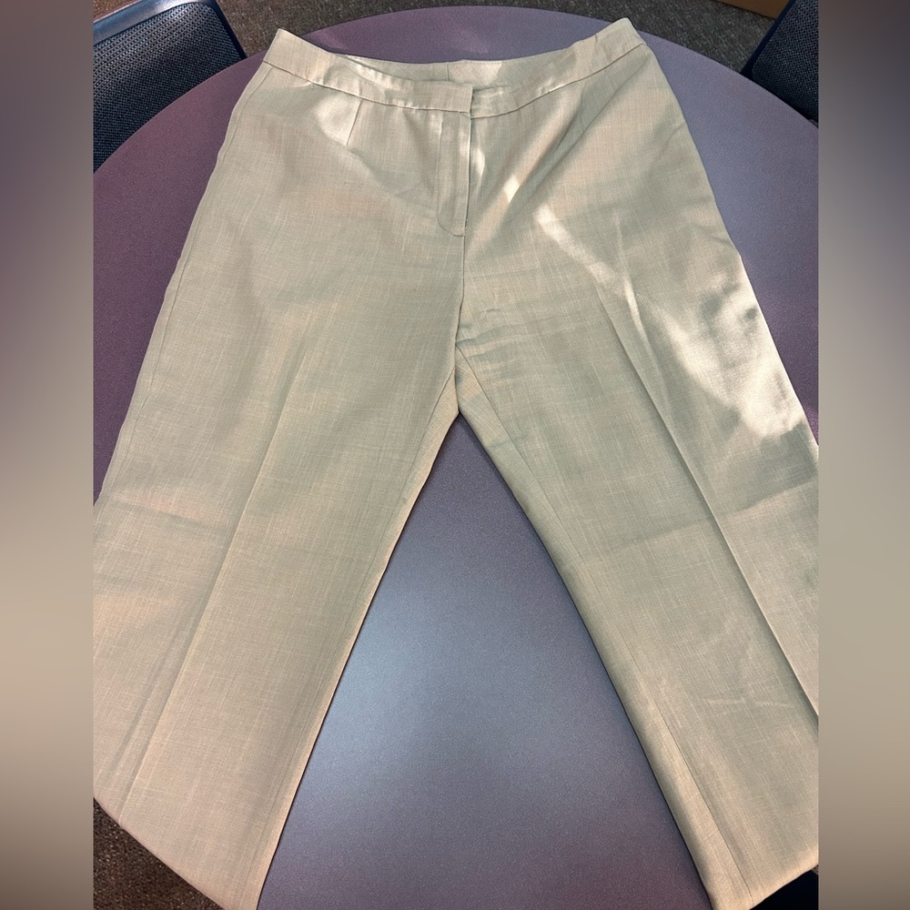 Le Suit olive green ladies pant suit size 8 - great condition - Picture 4 of 5